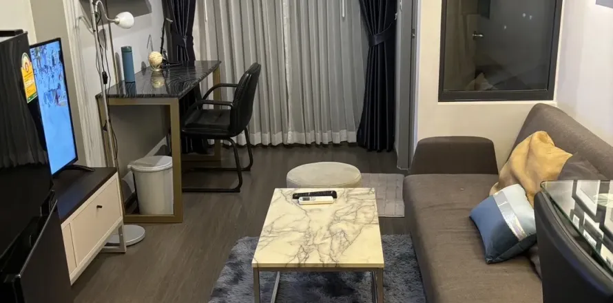 Studio in the Condo in Phra Khanong, Bangkok, Thailand  № 157293