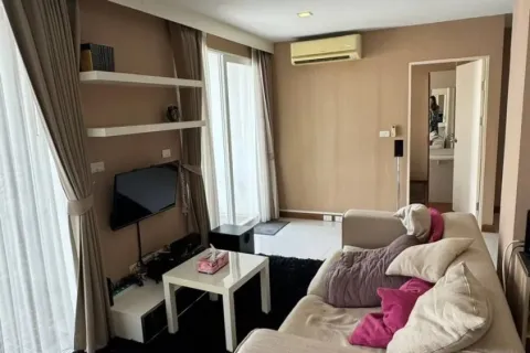 Кондоминиум с 2 спальнями в Лат Крабанге, Бангкок, Таиланд № 157298 - фото 3