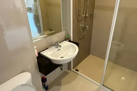 Кондоминиум с 2 спальнями в Лат Крабанге, Бангкок, Таиланд № 157298 - фото 9