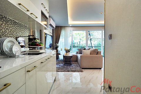 Condo à Bang Lamung, Thaïlande, 2 chambres  № 32617 - photo 1