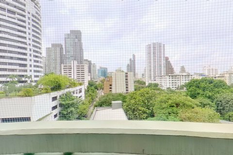 Condo in Watthana, Bangkok, Thailand, 3 bedrooms № 139728 - photo 14