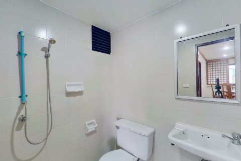 Condo in Watthana, Bangkok, Thailand, 3 bedrooms № 139728 - photo 10