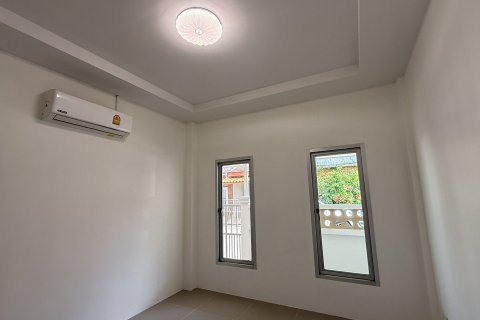 Villa in Pattaya, Thailand 3 bedrooms № 163829 - photo 5