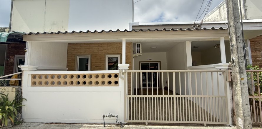 Villa in Pattaya, Thailand 3 bedrooms № 163829