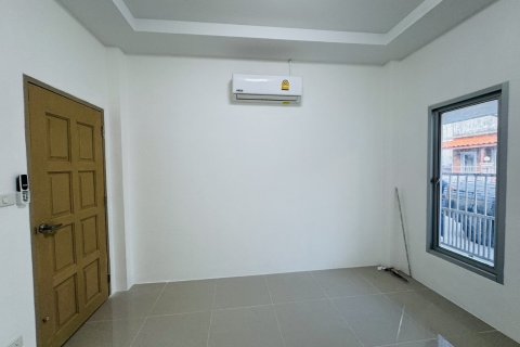 Villa in Pattaya, Thailand 3 bedrooms № 163829 - photo 8