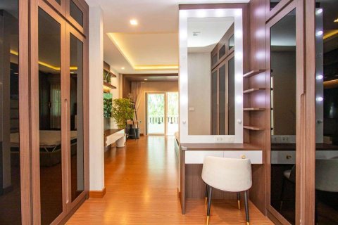 Haus in Chiang Mai, Thailand 4 Schlafzimmer № 220497 - Foto 16
