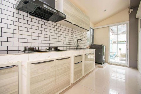 Haus in Chiang Mai, Thailand 4 Schlafzimmer № 220497 - Foto 13