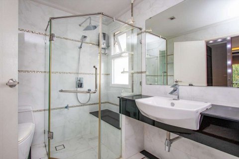 Haus in Chiang Mai, Thailand 4 Schlafzimmer № 220497 - Foto 17