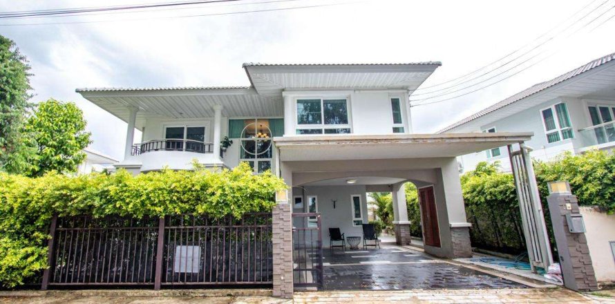 Haus in Chiang Mai, Thailand 4 Schlafzimmer № 220497