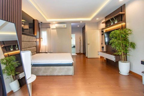 Haus in Chiang Mai, Thailand 4 Schlafzimmer № 220497 - Foto 15