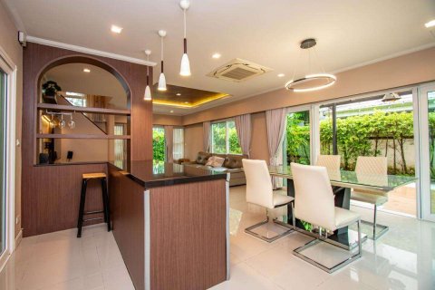 Haus in Chiang Mai, Thailand 4 Schlafzimmer № 220497 - Foto 8