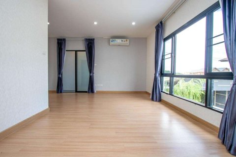 Haus in Chiang Mai, Thailand 4 Schlafzimmer № 220493 - Foto 3