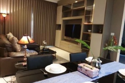 Студия в кондо в Патхум Ване, Бангкок, Таиланд № 145028 - фото 2