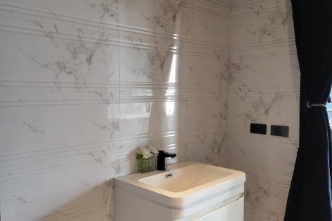 Студия в кондо в Патхум Ване, Бангкок, Таиланд № 151879 - фото 6