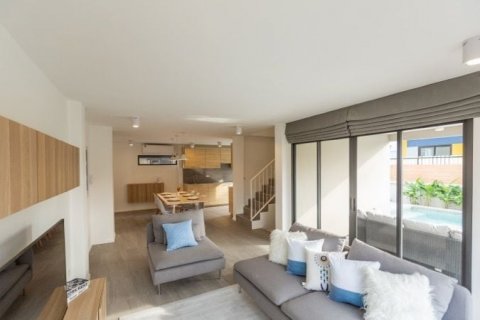 Вилла в Ханг Донге, Таиланд с 4 спальнями № 138840 - фото 8