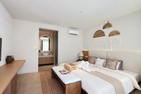 Casa de 4 dormitorios en Jomtien Beach, Pattaya, Tailandia № 210683 - foto 16