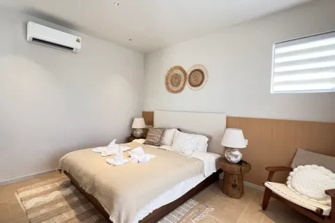 Casa de 4 dormitorios en Jomtien Beach, Pattaya, Tailandia № 210683 - foto 12
