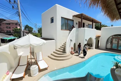 Casa de 4 dormitorios en Jomtien Beach, Pattaya, Tailandia № 210683 - foto 3