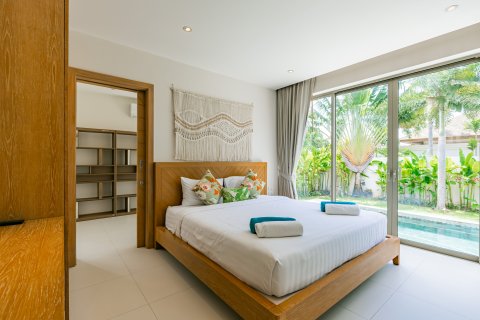 House in Phuket, Thailand 4 bedrooms № 136899 - photo 15