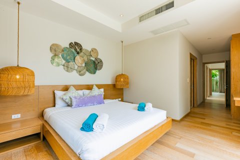 House in Phuket, Thailand 4 bedrooms № 136899 - photo 12