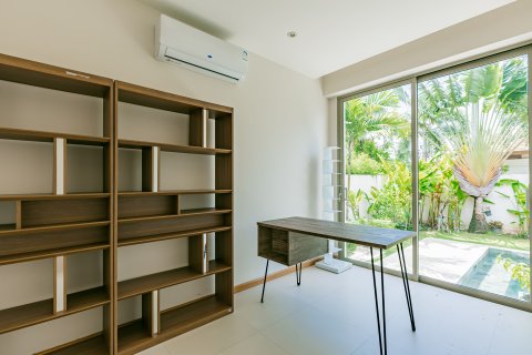 House in Phuket, Thailand 4 bedrooms № 136899 - photo 17