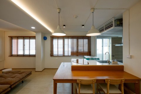 Кондоминиум с 2 спальнями в Пхракханонге, Бангкок, Таиланд № 155918 - фото 2