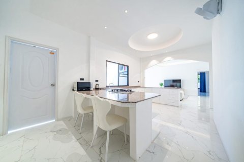 Вилла в Паттайе, Таиланд с 5 спальнями  № 155917 - фото 8