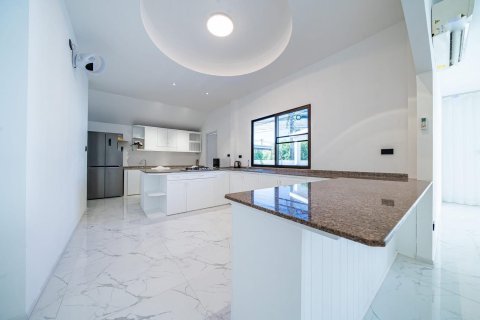 Вилла в Паттайе, Таиланд с 5 спальнями  № 155917 - фото 6