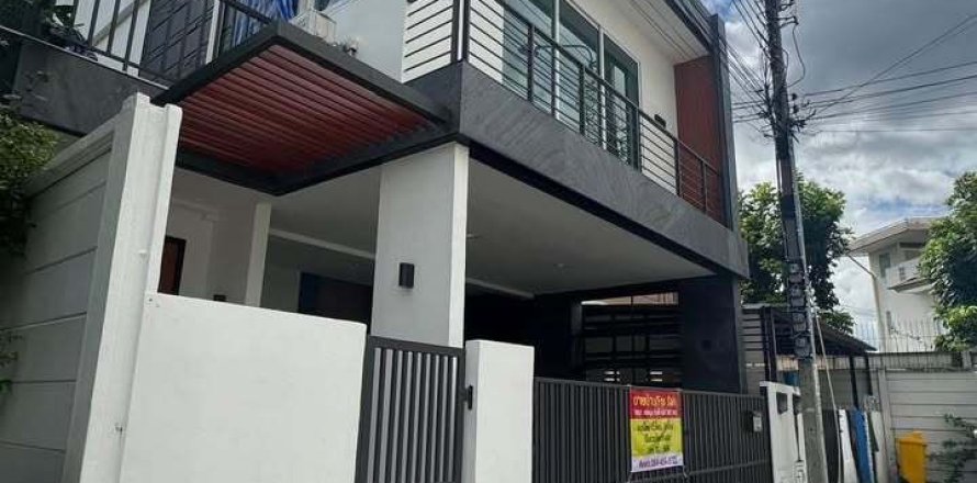 Maison à Suan Luang, Bangkok, Thaïlande 3 chambres № 161635