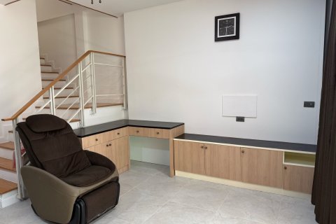 Townhouse à Thung Khru, Bangkok, Thaïlande 3 chambres № 161633 - photo 11