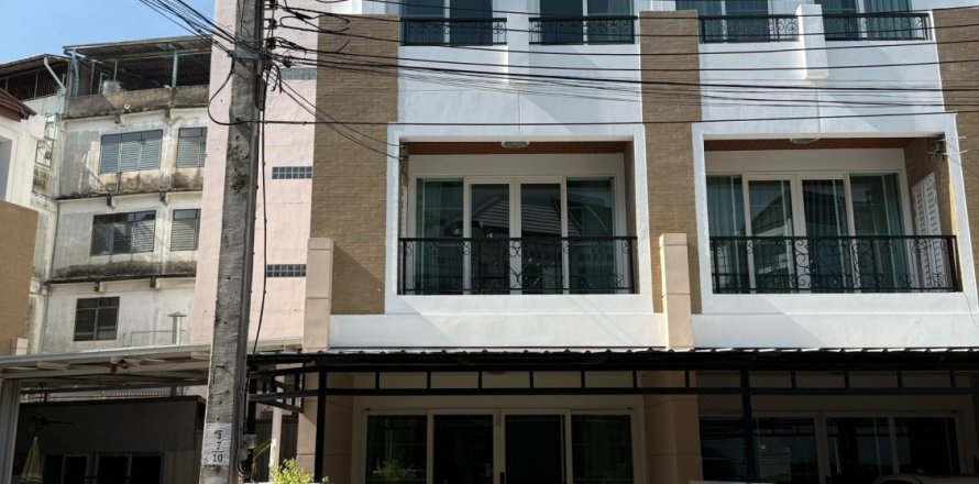 Townhouse à Thung Khru, Bangkok, Thaïlande 3 chambres № 161633