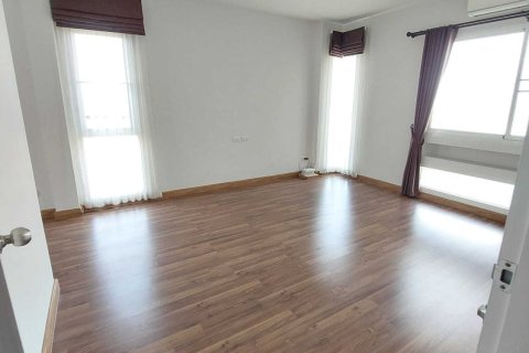 Maison à Phra Pradaeng, Thaïlande 3 chambres № 161639 - photo 4