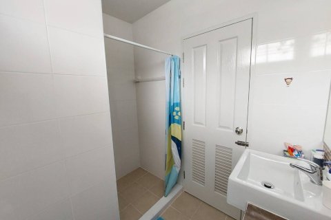 Maison à Phra Pradaeng, Thaïlande 3 chambres № 161639 - photo 15