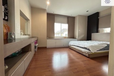 Maison à Lat Phrao, Bangkok, Thaïlande 3 chambres № 161634 - photo 16