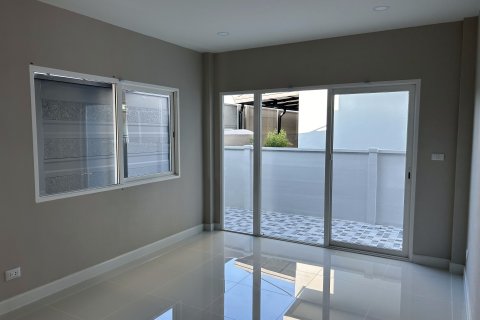 Дом в Тунг Кхру, Бангкок, Таиланд с 4 спальнями  № 153354 - фото 9