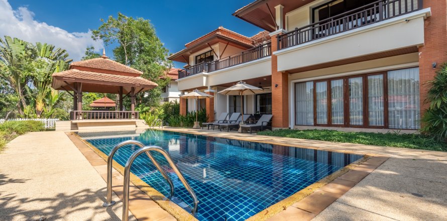 Вилла в Пхукете, Таиланд с 4 спальнями № 153350