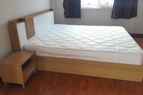 Таунхаус в Бангкоке, Таиланд с 3 спальнями № 153352 - фото 4