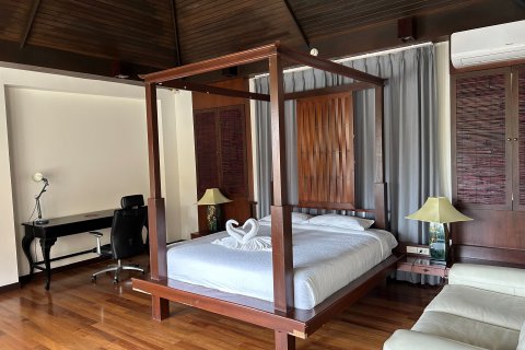 Villa in Pattaya, Thailand 6 bedrooms № 137827 - photo 10
