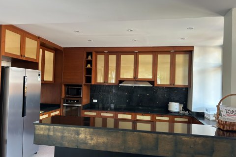 Villa in Pattaya, Thailand 6 bedrooms № 137827 - photo 8