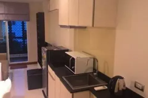 Студия в кондо в Клонг Тоэй, Бангкок, Таиланд № 137822 - фото 4