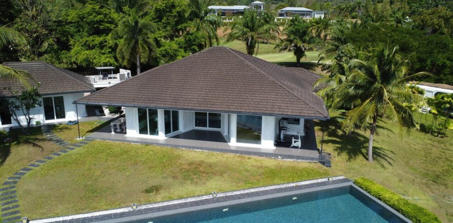 Villa à Kathu, Thaïlande 4 chambres № 158982