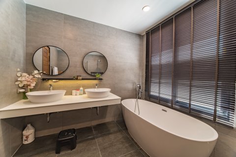 Villa in Ko Samui, Thailand 3 bedrooms № 158988 - photo 6