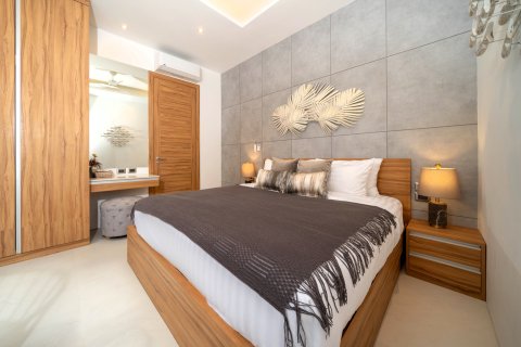 Villa in Phuket, Thailand 3 bedrooms № 159184 - photo 24