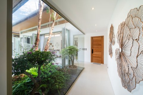 Villa in Phuket, Thailand 3 bedrooms № 159184 - photo 12