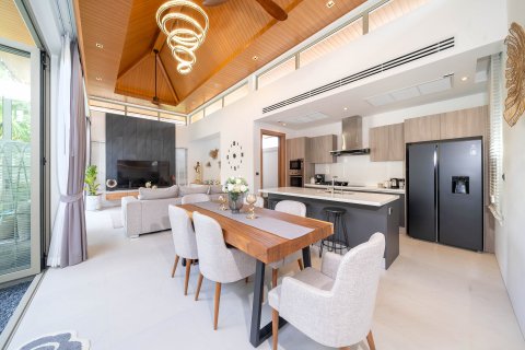 Villa in Phuket, Thailand 3 bedrooms № 159184 - photo 20