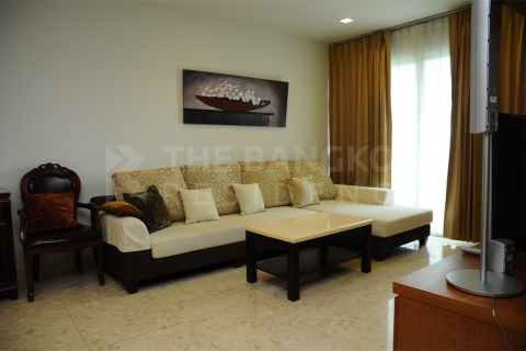 Condo in Bangkok, Thailand, 3 bedrooms № 184712 - photo 6