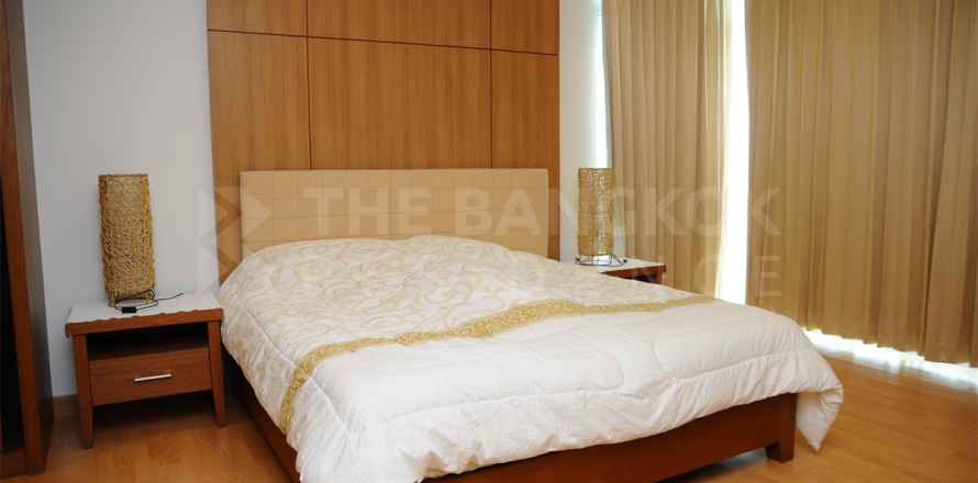 Condo in Bangkok, Thailand, 3 bedrooms № 184712