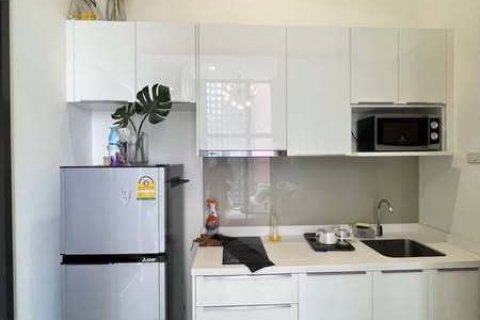 Studio in the Condo in Ratchathewi, Bangkok, Thailand  № 158415 - photo 6