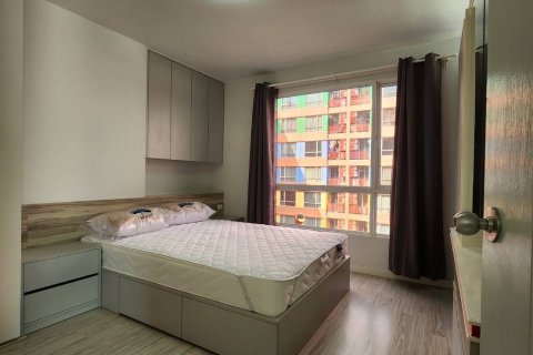 Condo in Huai Khwang, Bangkok, Thailand, 2 bedrooms  № 158417 - photo 5