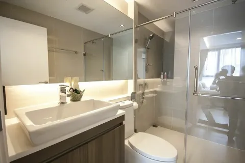 Studio dans le Condo à Khlong Toei, Bangkok, Thaïlande  № 158418 - photo 4